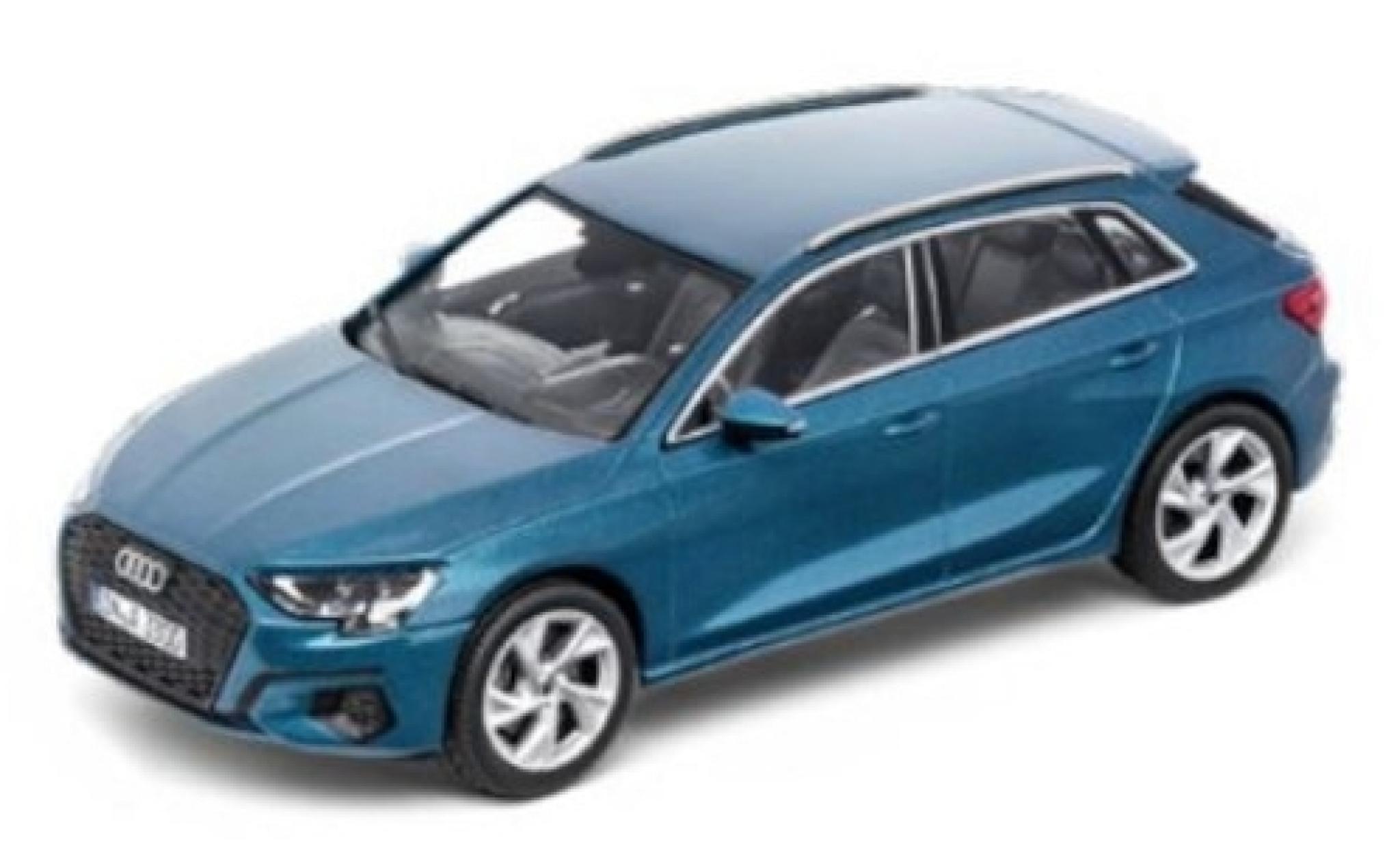 Audi A3 1/43 iScale Sportback (8Y) metallic blauw 2020 modelauto