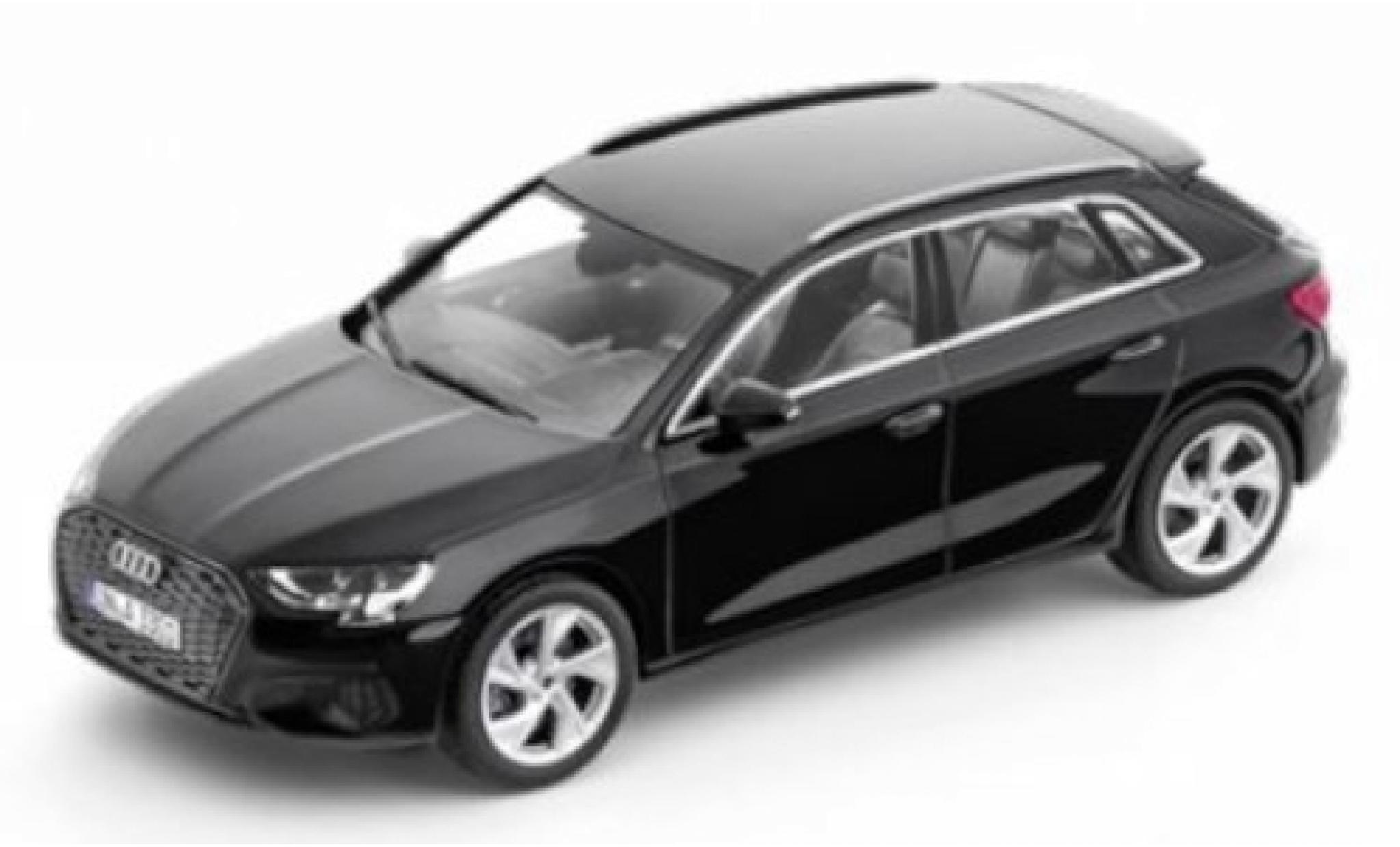Audi A3 1/43 iScale Sportback (8Y) zwart 2020 modelauto