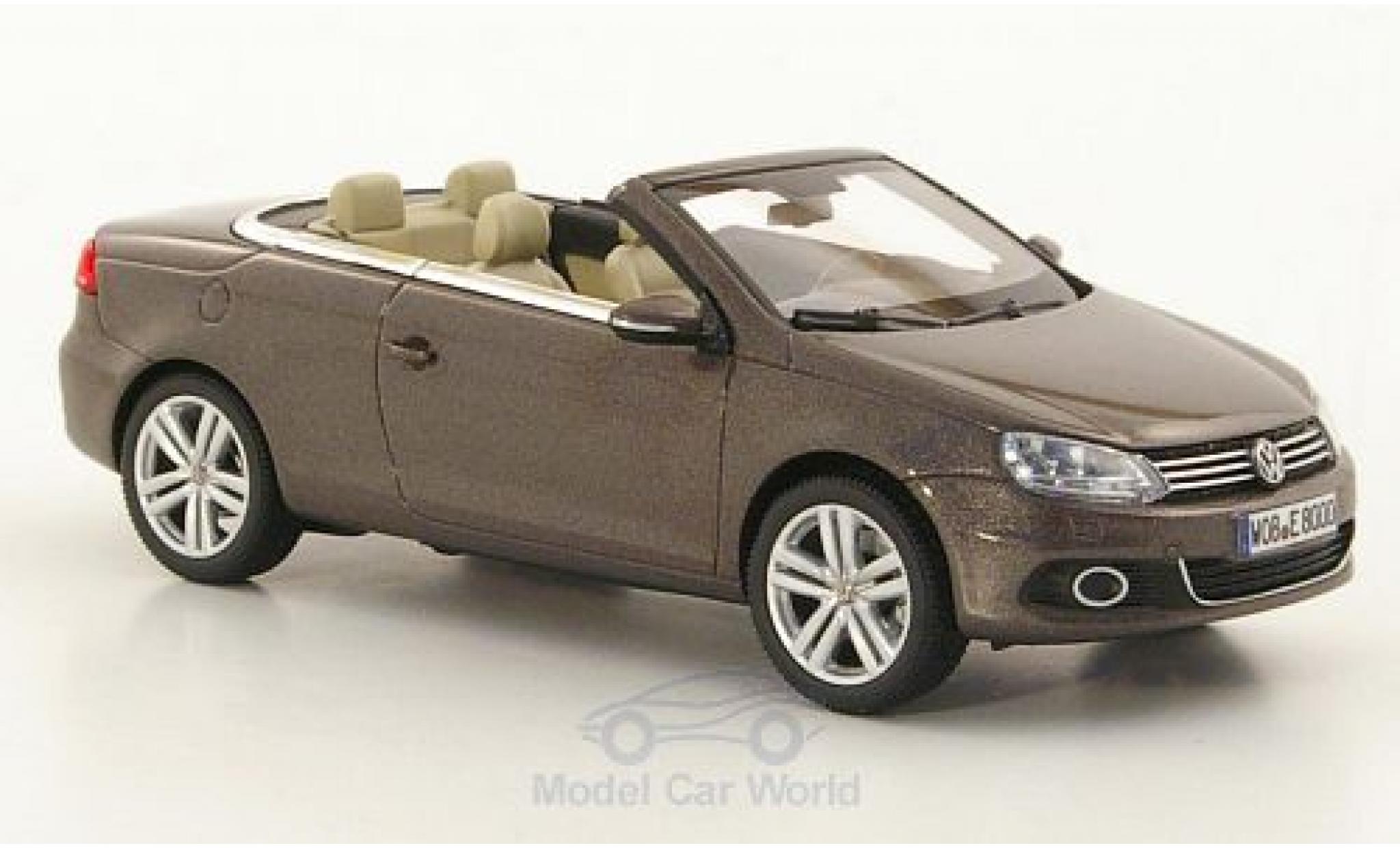 Volkswagen Eos 1/43 Kyosho metallic bruin 2011 modelauto