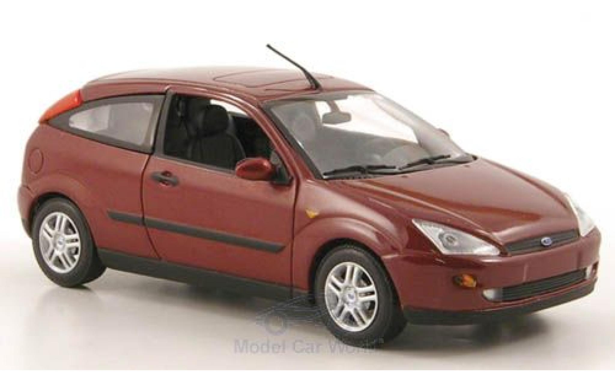 Ford Focus 1/43 Minichamps MkI 3-T&uuml;rer metallic rood 2002 modelauto