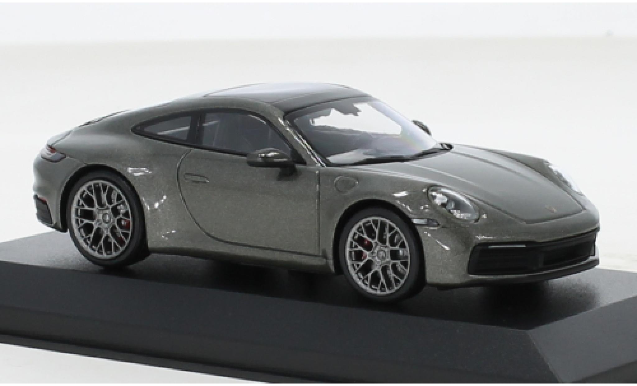 Porsche 992 4S 1/43 Minichamps 911  Carrera metallic grijs 2019 modelauto