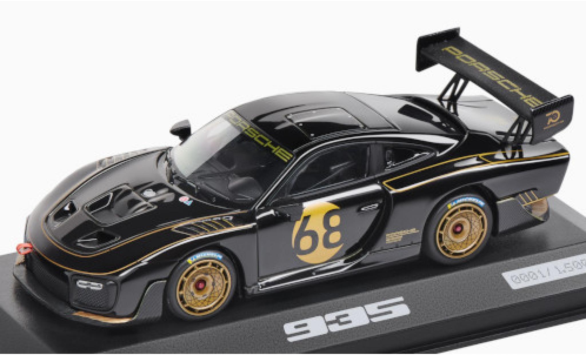 Porsche 991 GT2 RS 1/43 Minichamps 935/19 No.68 John Player Special Basis: 911 GT2 RS (.2) modelauto