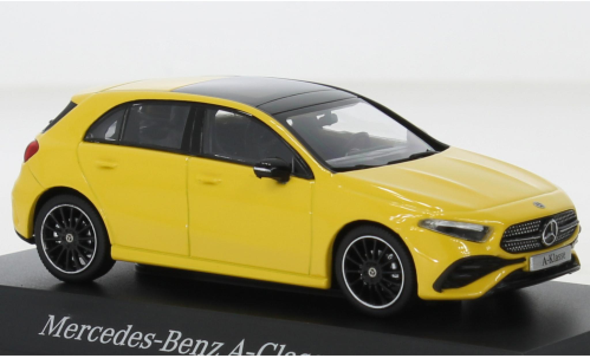 Mercedes Classe A 1/43 I Minimax (W177) AMG Line metallic geel 2022 modelauto