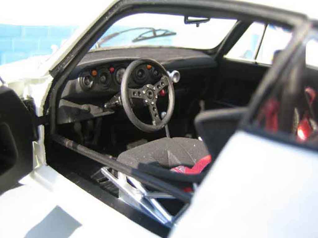 Porsche 935 Base works wit 1/18 Exoto