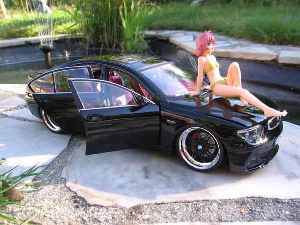 Bmw 745 E65 i dub zwart 1/18 Kyosho
