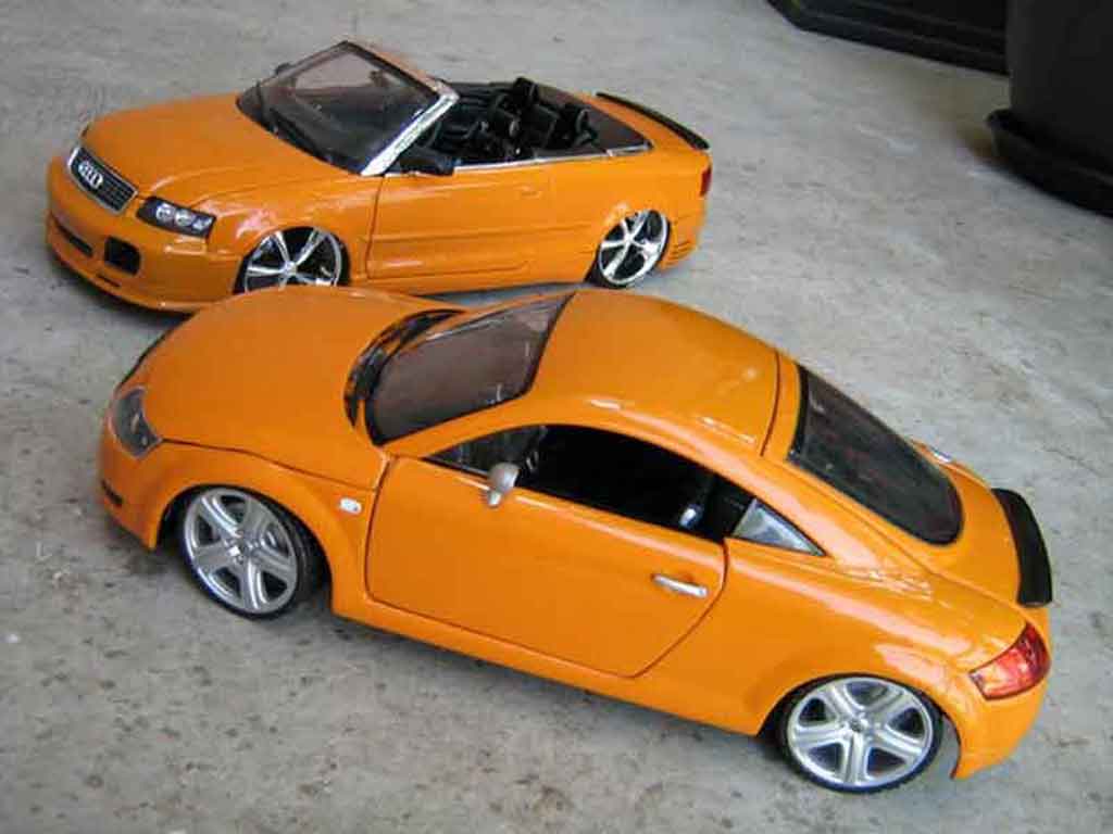 Audi TT rs coupe oranjesignal porsche jantes touareg 1/18 Revell