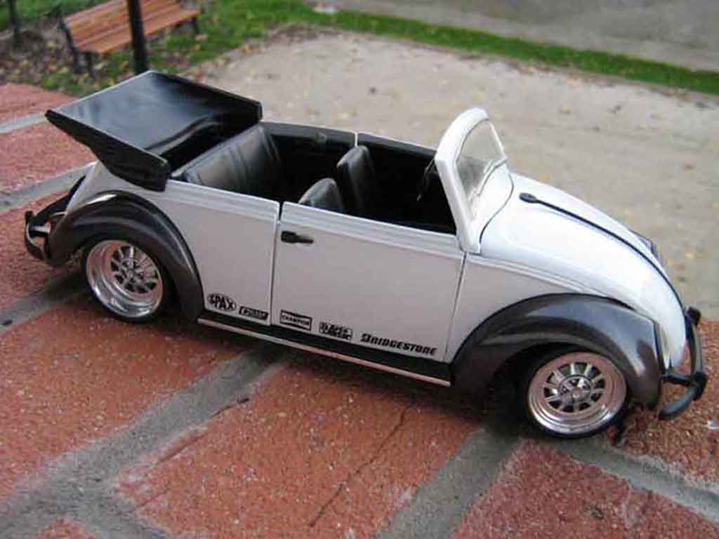 Volkswagen Kafer Cabriolet race air 1/18 Solido