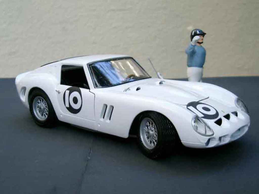 Ferrari 250 GTO graham hill wit 1/18 Burago