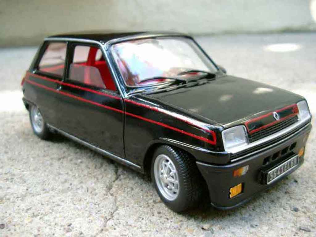 Renault 5 Alpine 1/18 Solido Alpine turbo zwart modelauto