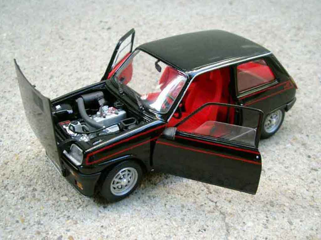 Renault 5 Alpine turbo zwart 1/18 Solido