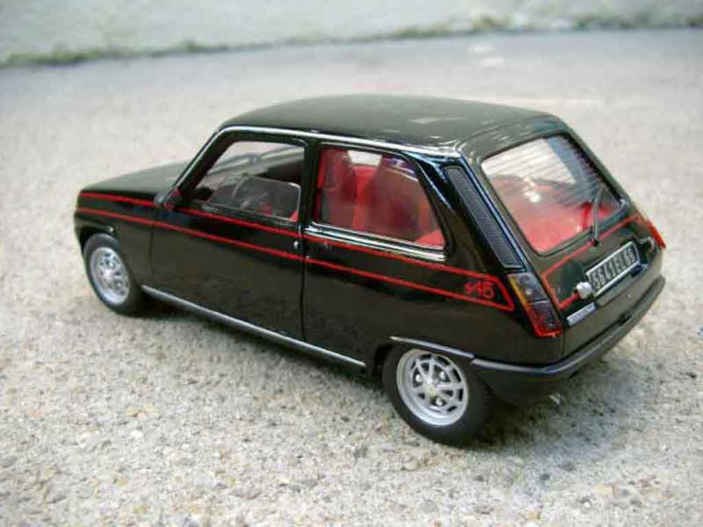 Renault 5 Alpine turbo zwart 1/18 Solido