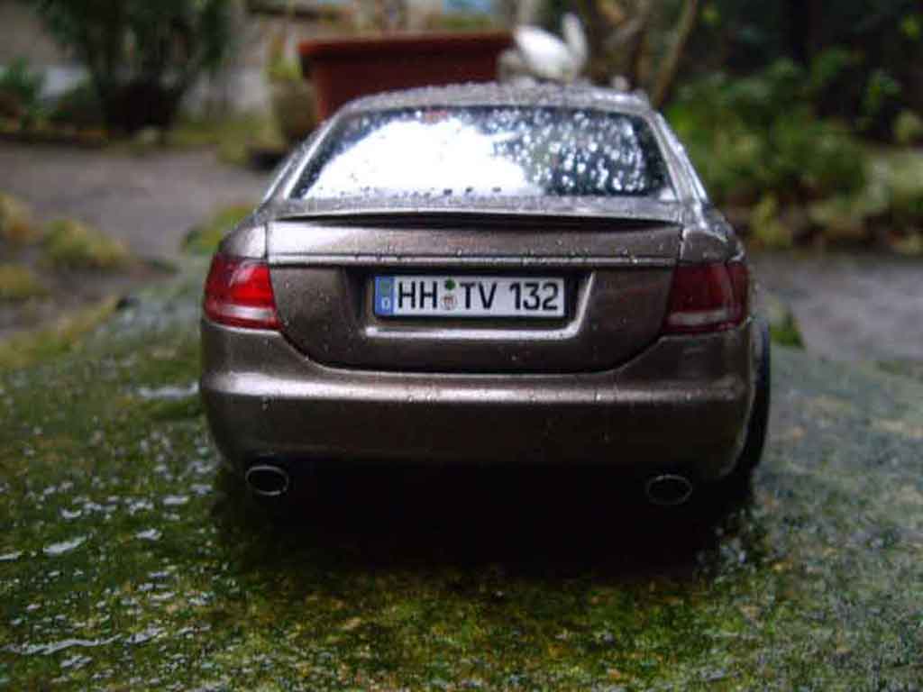 Audi A6 berline 3.2 v6 jantes 18 pouces 1/18 Norev