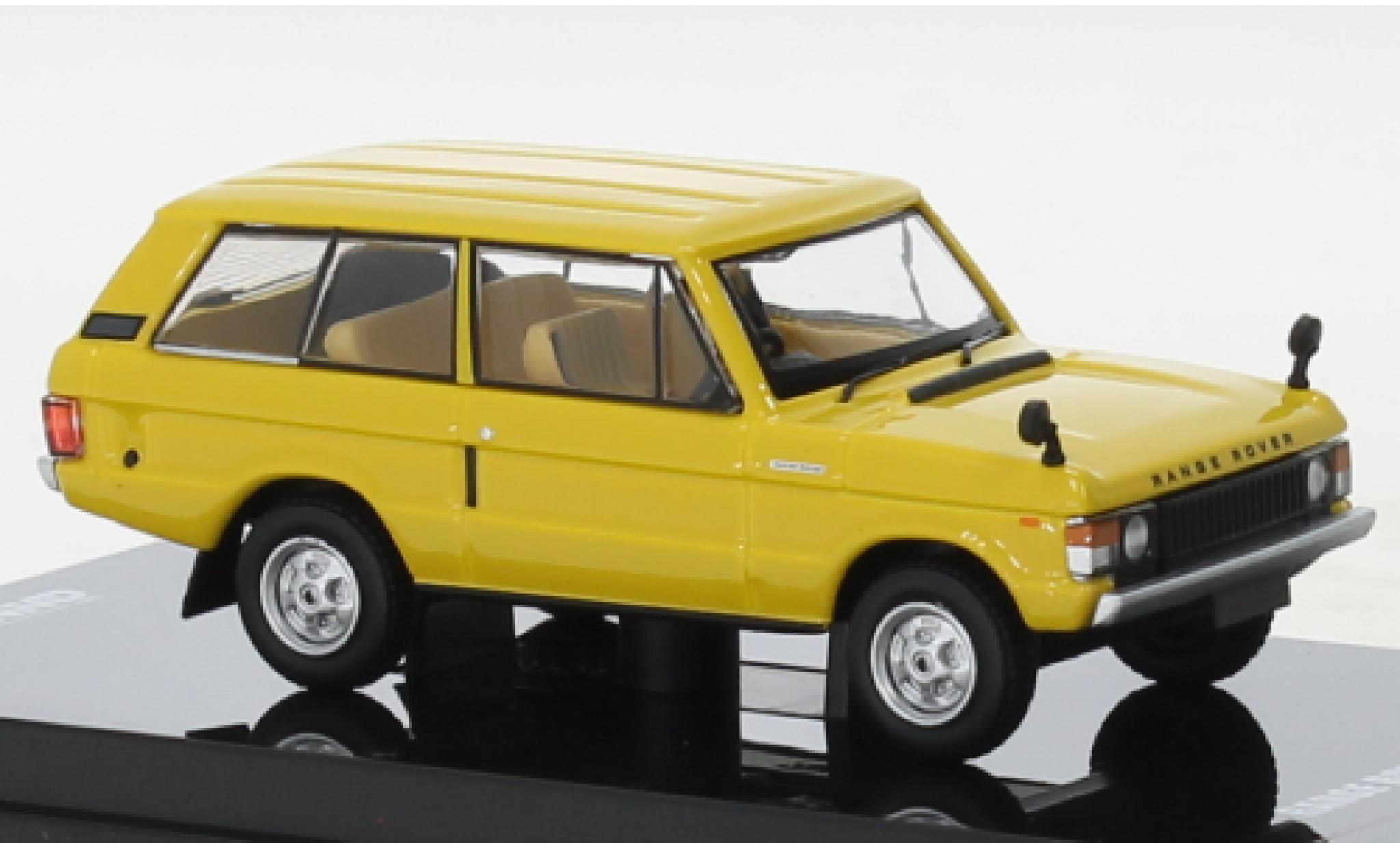 Land Rover Range Rover 1/64 INNO64 Classic geel RHD modelauto