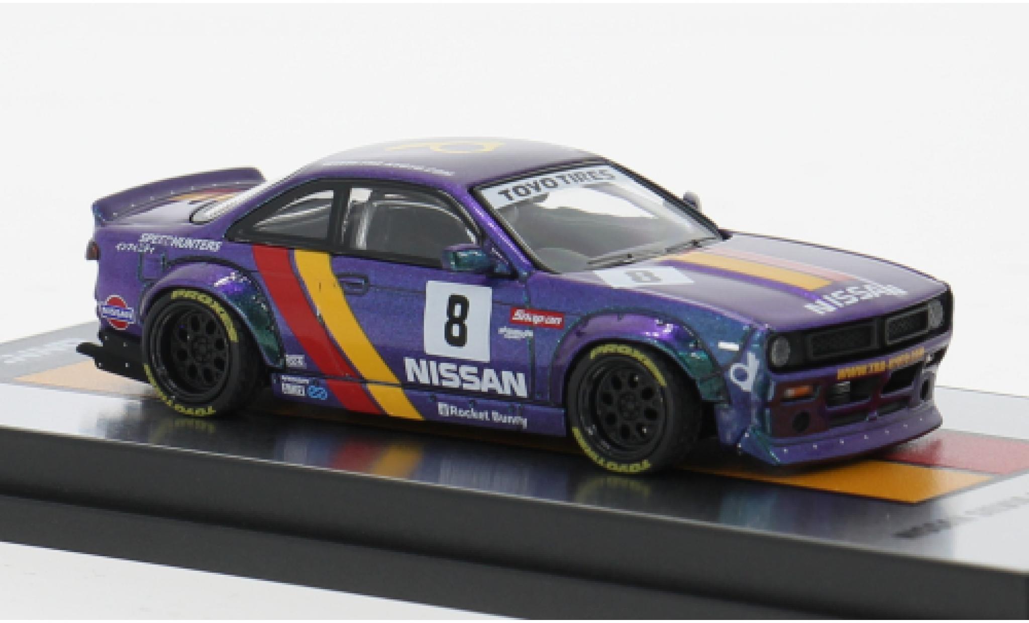 Nissan Silvia 1/64 INNO64 (S14) Boss paars/Dekor 1:64 modelauto