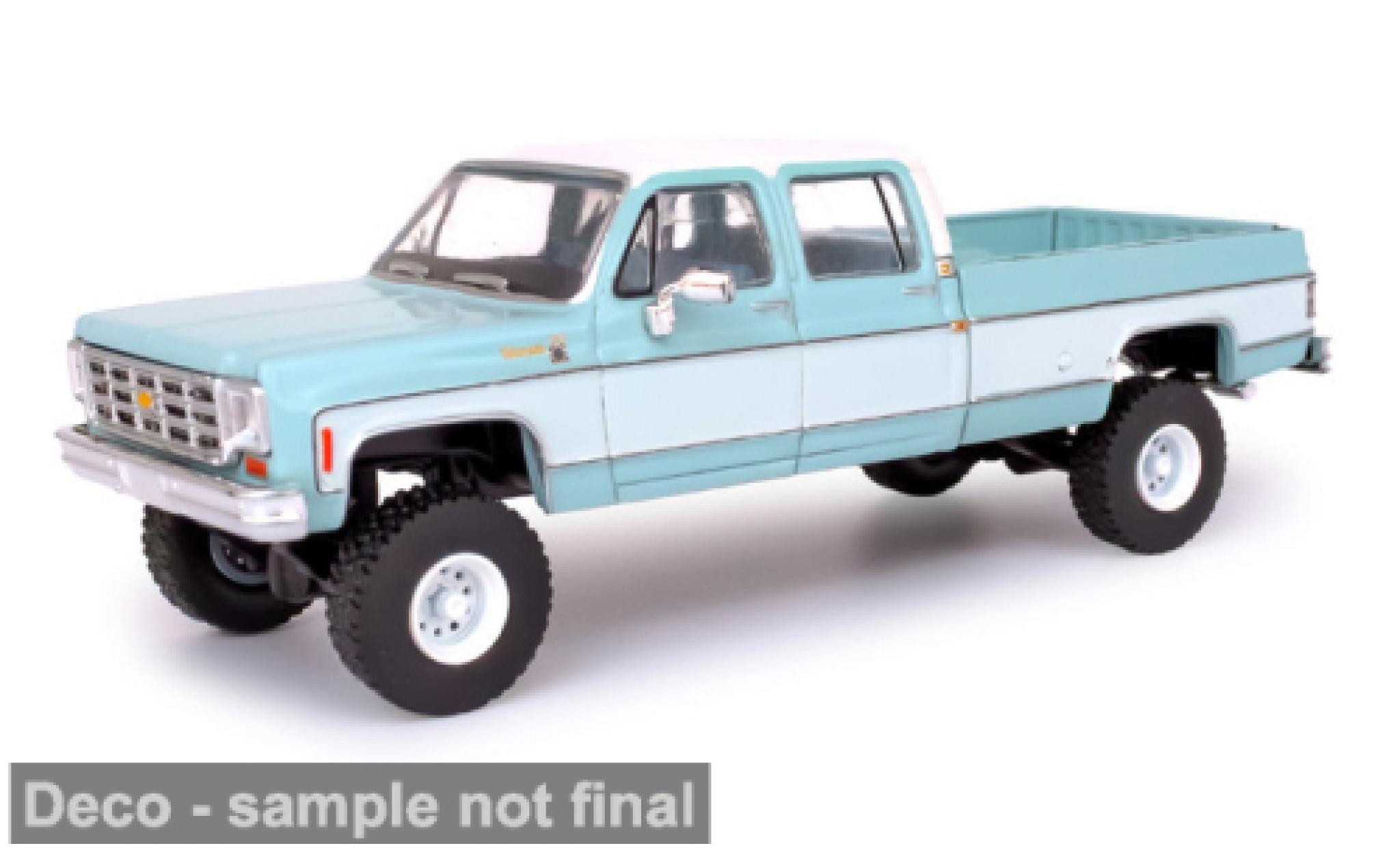 Chevrolet Silverado 1/64 IXO America K30 Crew Cab Fleetside Lifted blauw/wit 1978 1:64 modelauto
