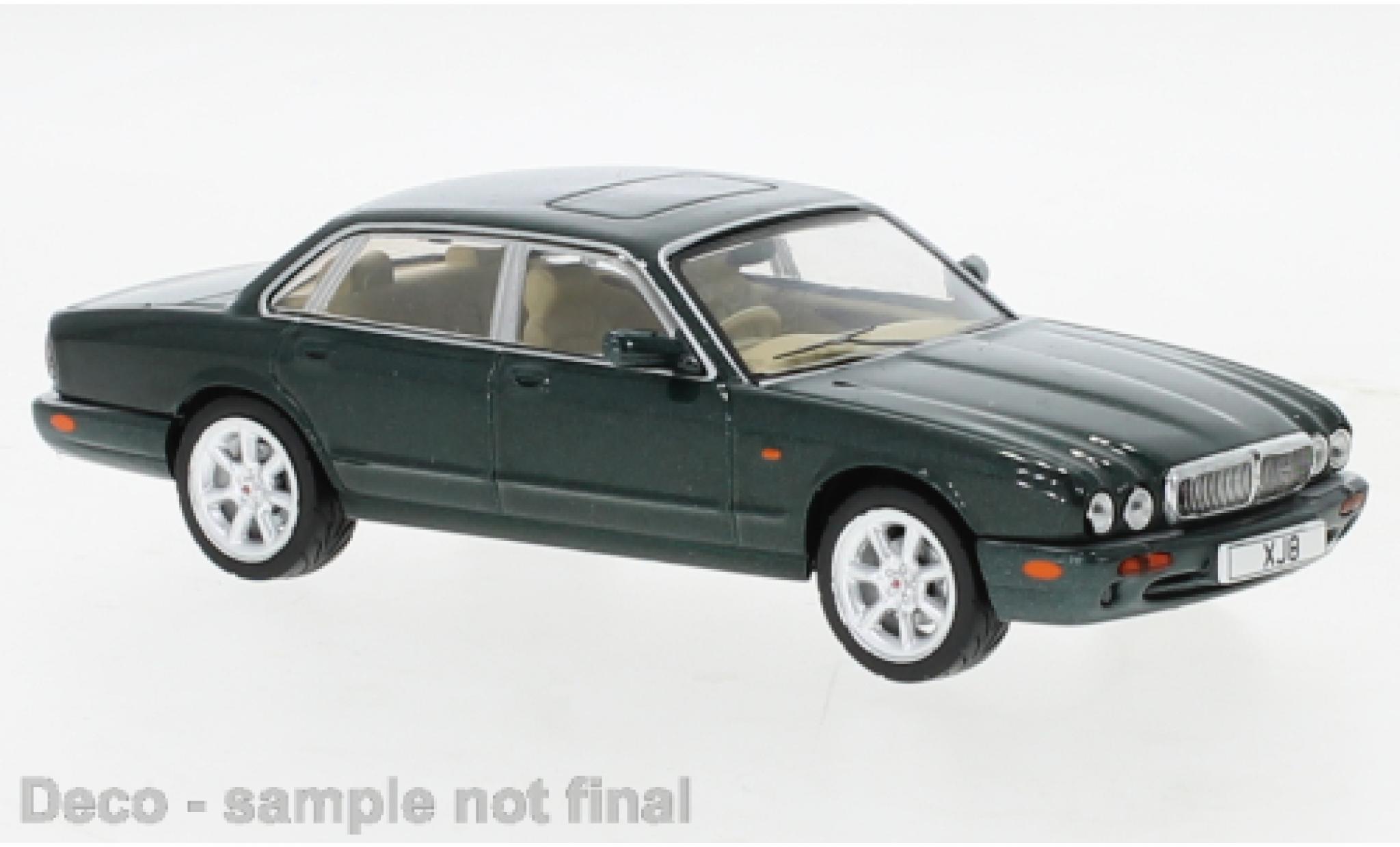 Jaguar XJ 1/43 IXO 8 (X 308) groen 1998 modelauto