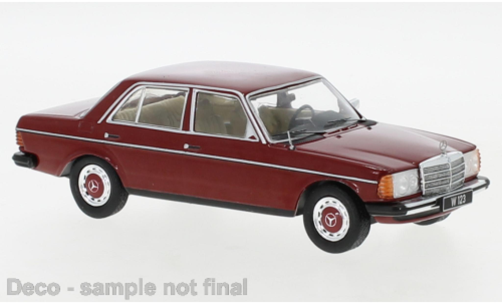 Mercedes 240 1/43 IXO D (W123) rood 1976 modelauto