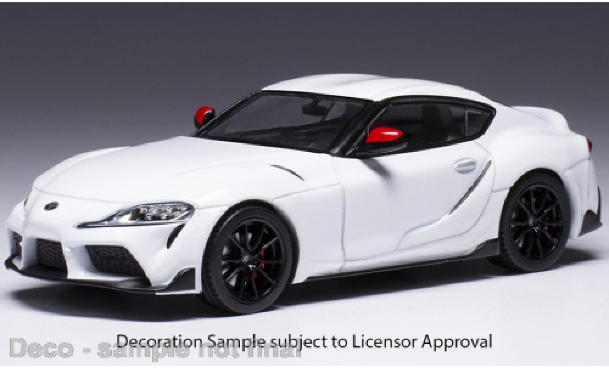 Toyota Supra 1/43 IXO wit 2020 modelauto