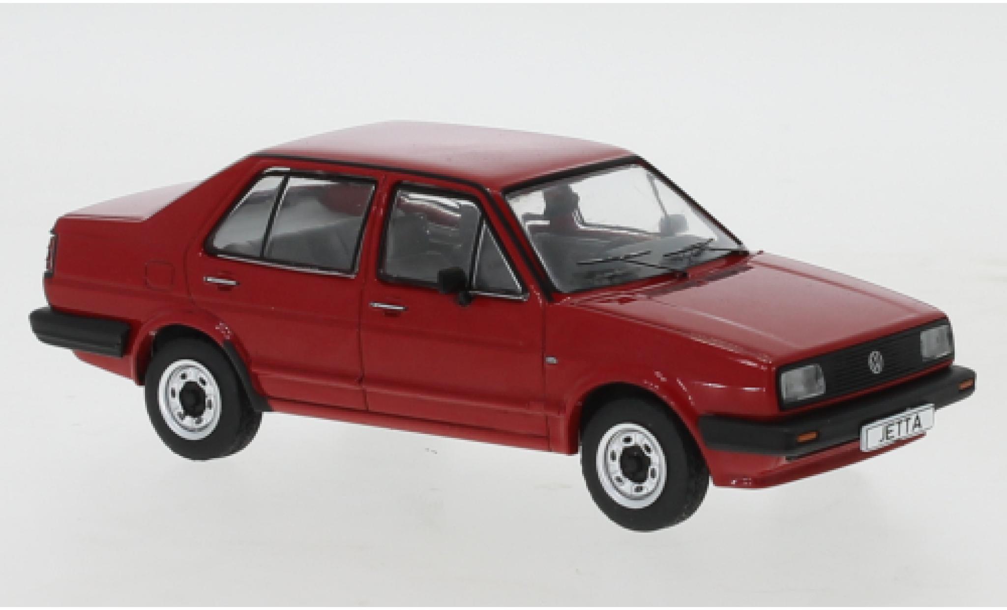 Volkswagen Jetta 1/43 IXO II rood 1984 modelauto