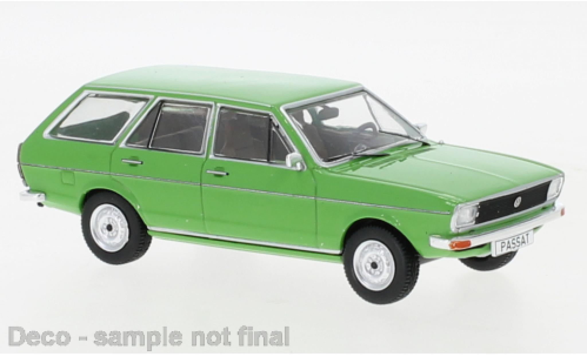 Volkswagen Passat 1/43 IXO Variant LS groen 1975 modelauto