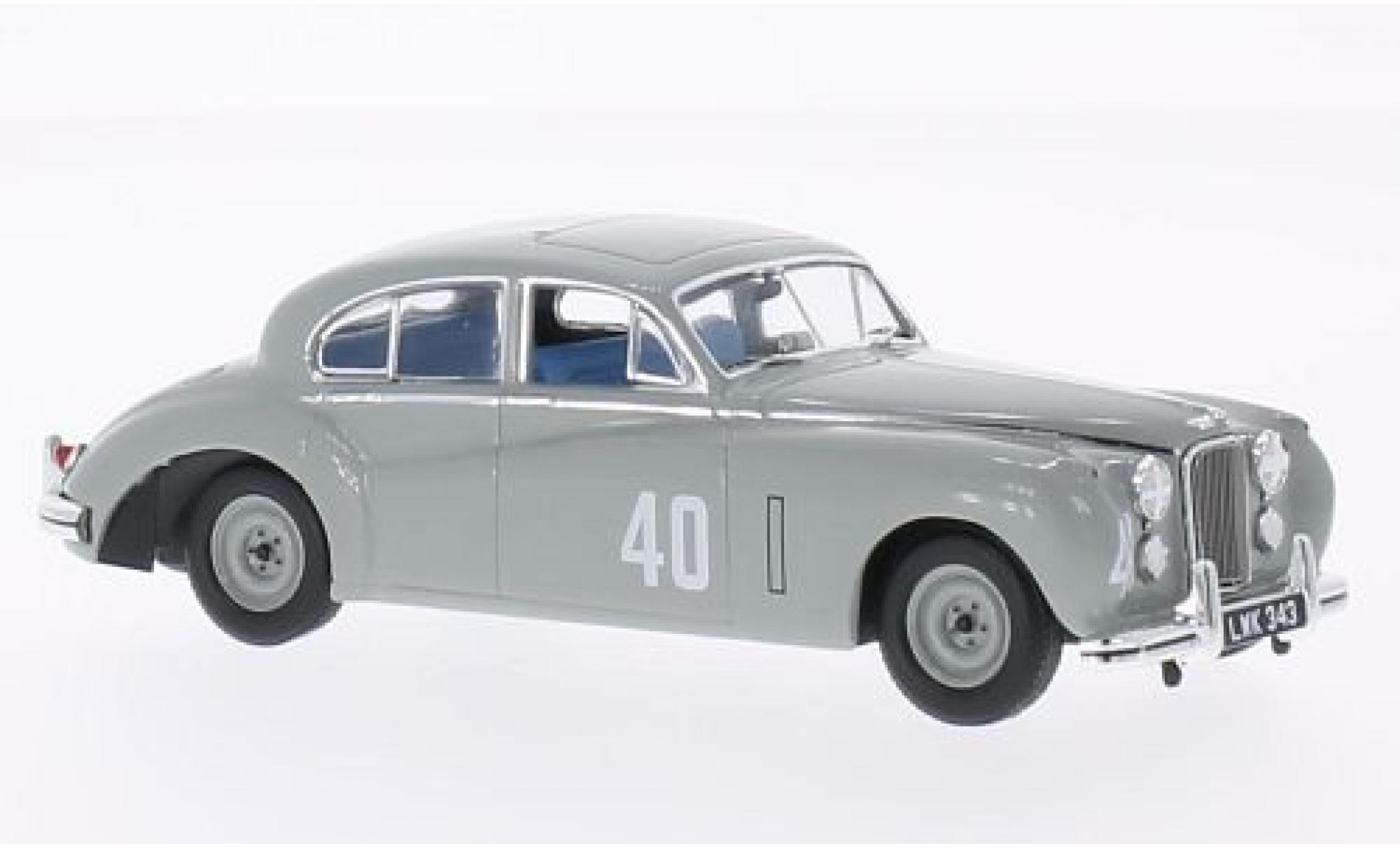 Jaguar MK 1/43 IXO VII No.40 Silverstone 1953 S.Moss modelauto
