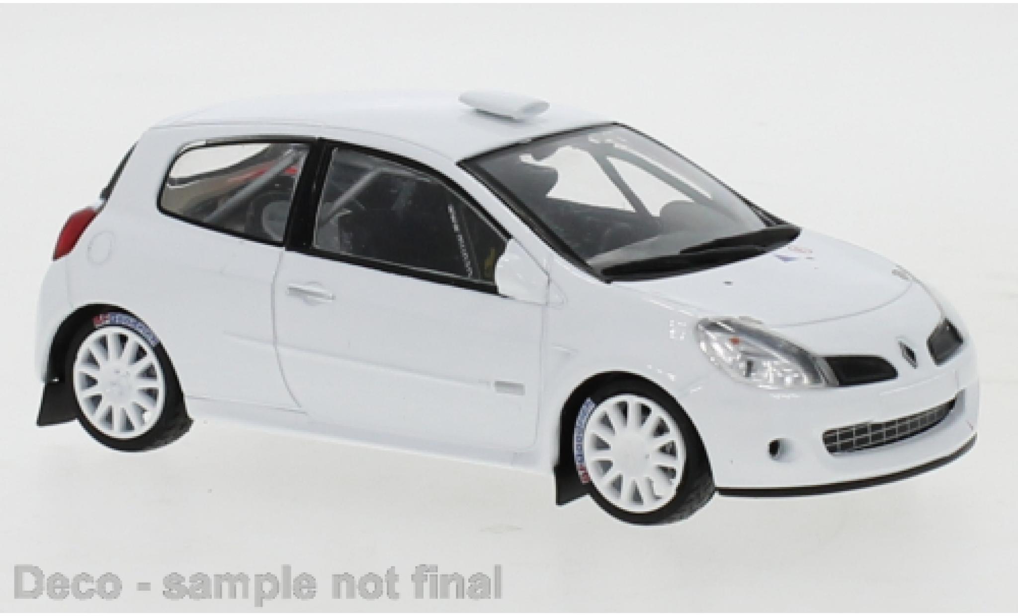 Renault Clio 1/43 IXO R3C wit extra night lights under the base modelauto