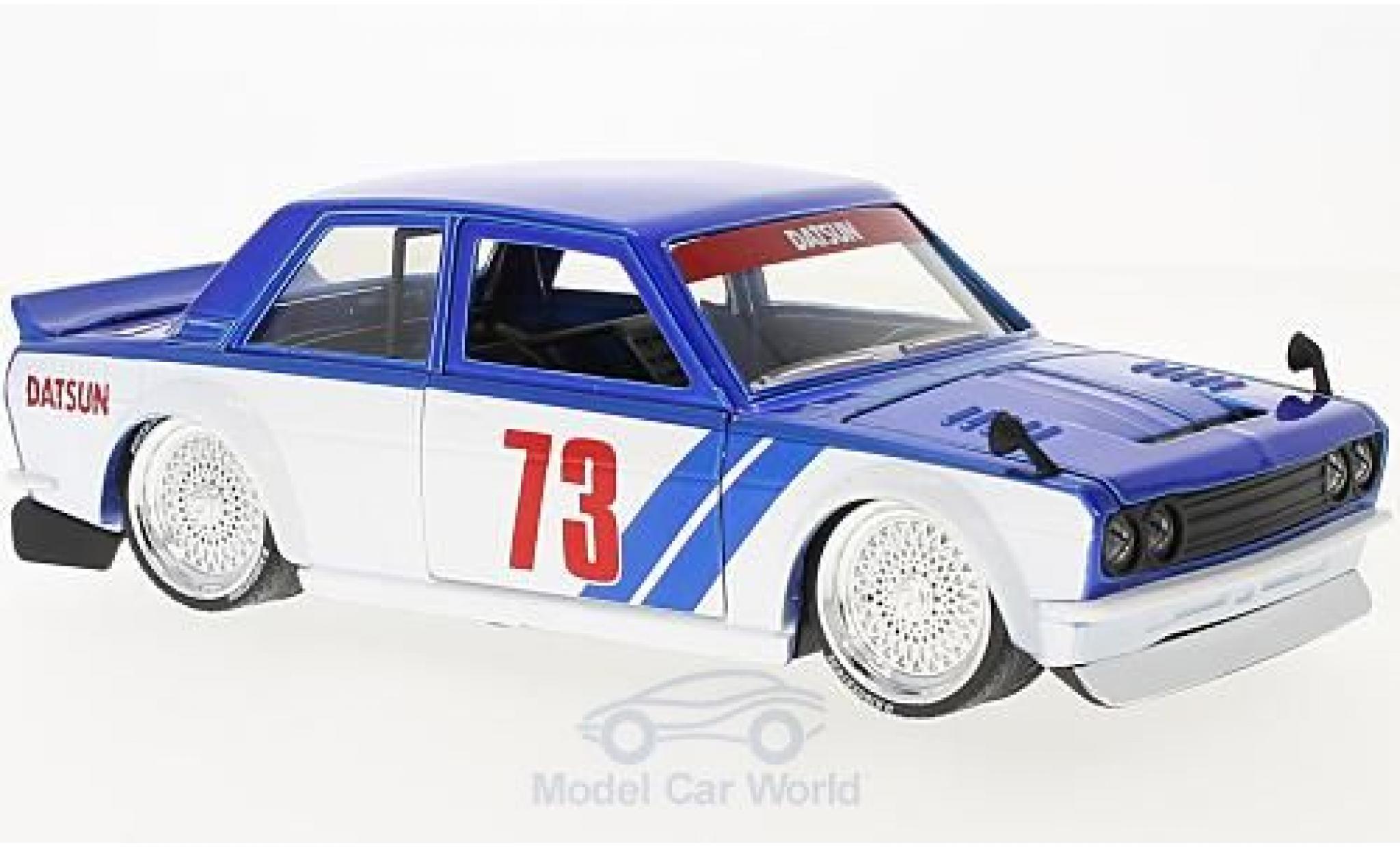 Datsun 510 1/24 Jada Toys metallic blauw/wit 1973 Widebody modelauto