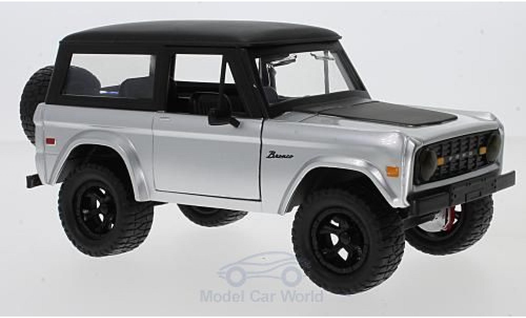 Ford Bronco 1/24 Jada Toys grijs/zwart 1973 mit Tuningr&auml;dern modelauto