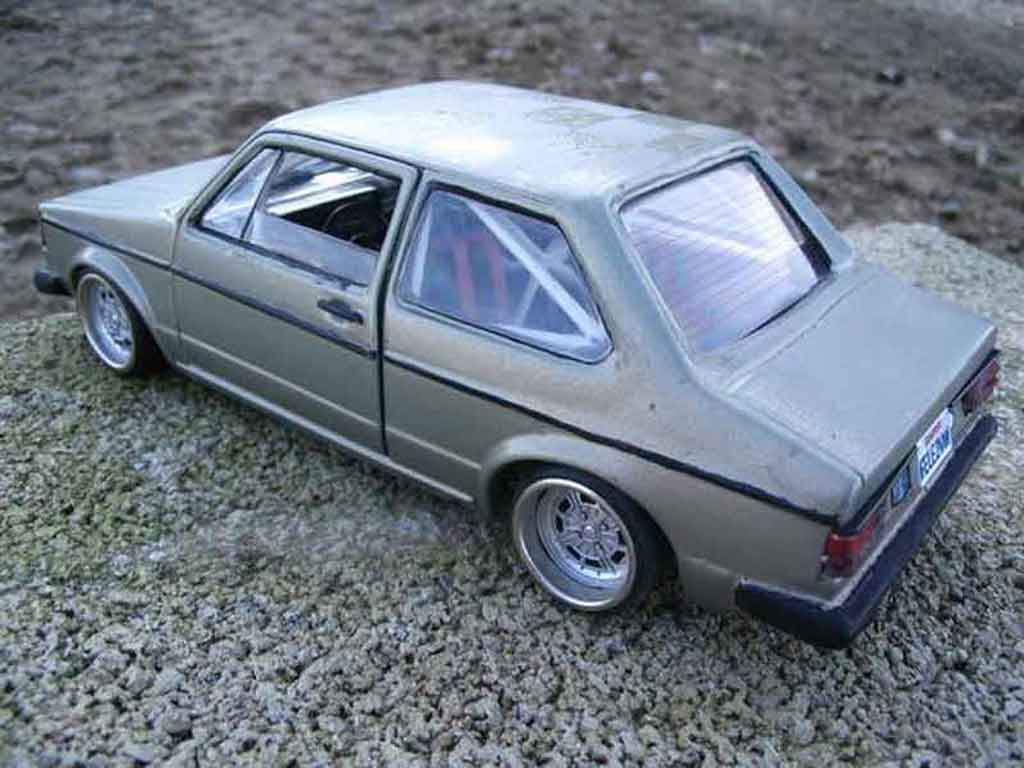 Volkswagen Jetta I mk1 rats 1/18 Sun Star