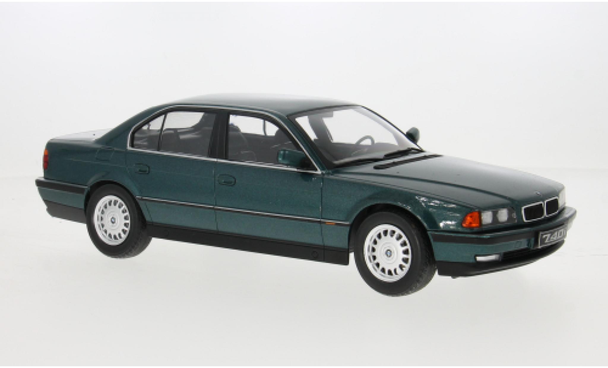 Bmw 740 1/18 KK Scale i (E38) groen 1994 1:18 modelauto