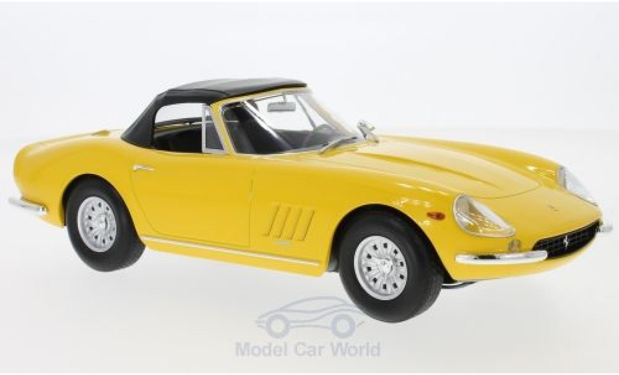 Ferrari 275 1967 1/18 KK Scale GTB/4 NART Spyder geel 1967 Softtop liegt ein modelauto