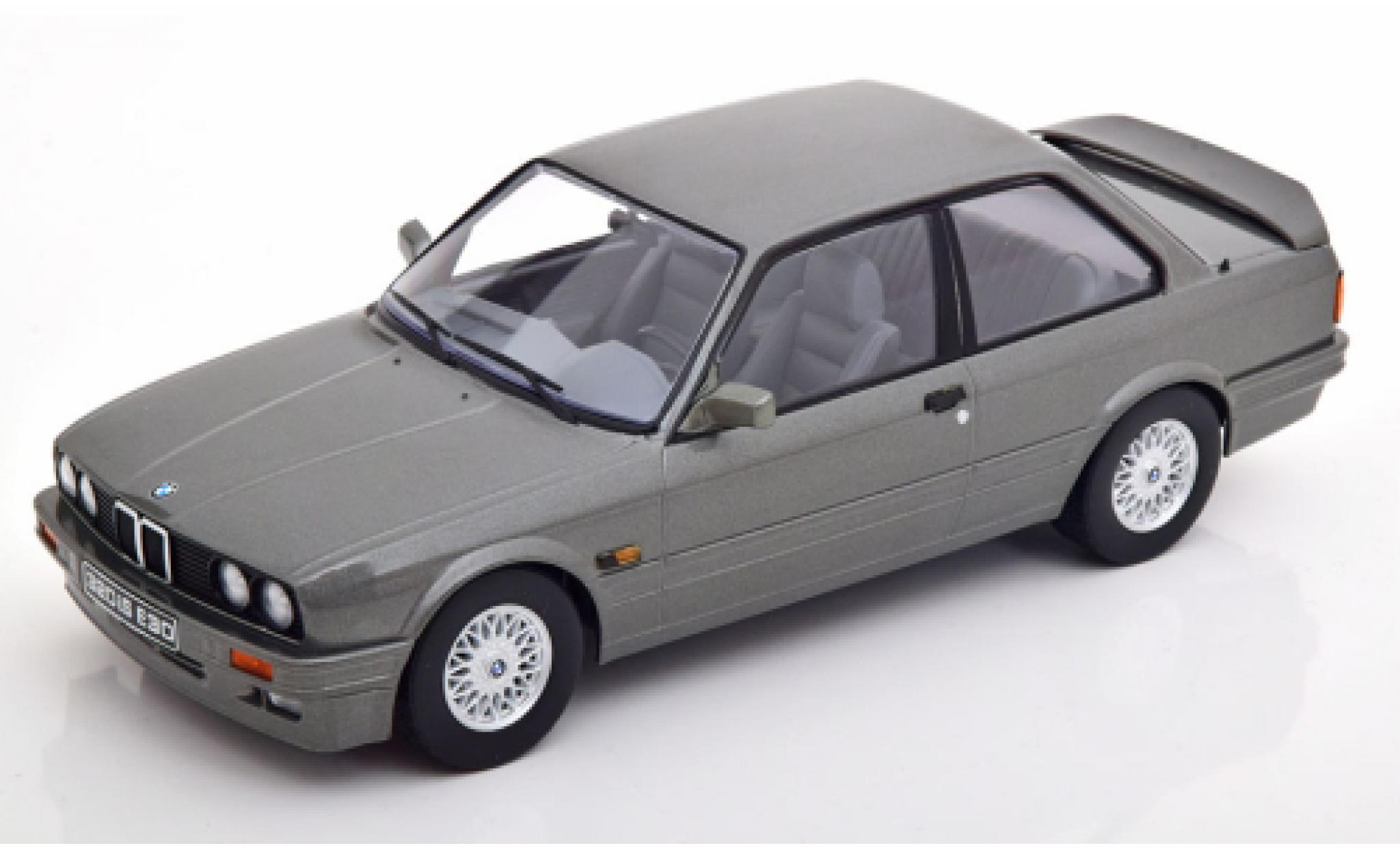 Bmw 320 1/18 KK Scale iS (E30) metallic grijs 1989 modelauto