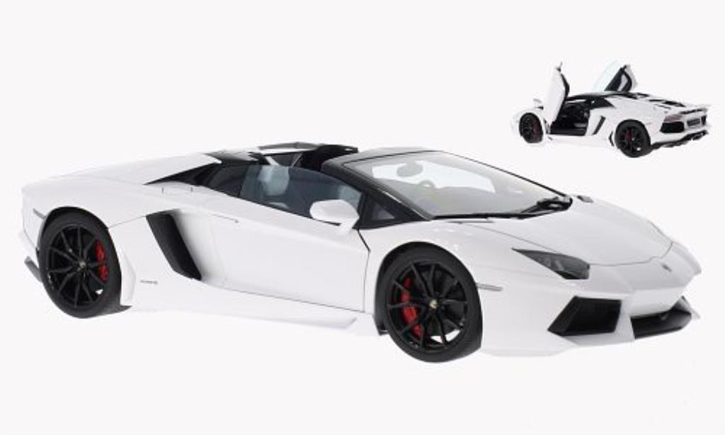 Lamborghini Aventador LP700-4 1/18 Autoart LP700-4 Roadster wit 2013 modelauto