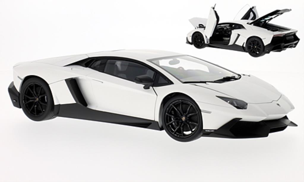 Lamborghini Aventador LP720-4 1/18 Autoart LP720-4 50? Anniversario matt-wit/matt-zwart 2013 modelauto