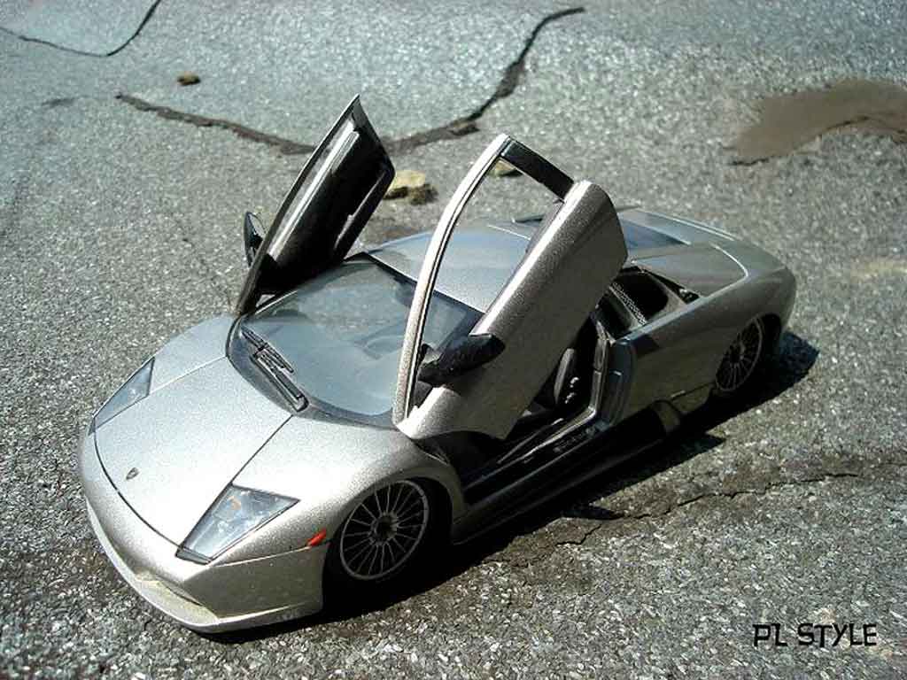 Lamborghini Murcielago Competizione grijs 1/18 Maisto