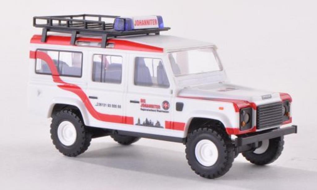 Land Rover Defender 1/87 Busch mit Dachgepacktrager Johanniter 1983 modelauto