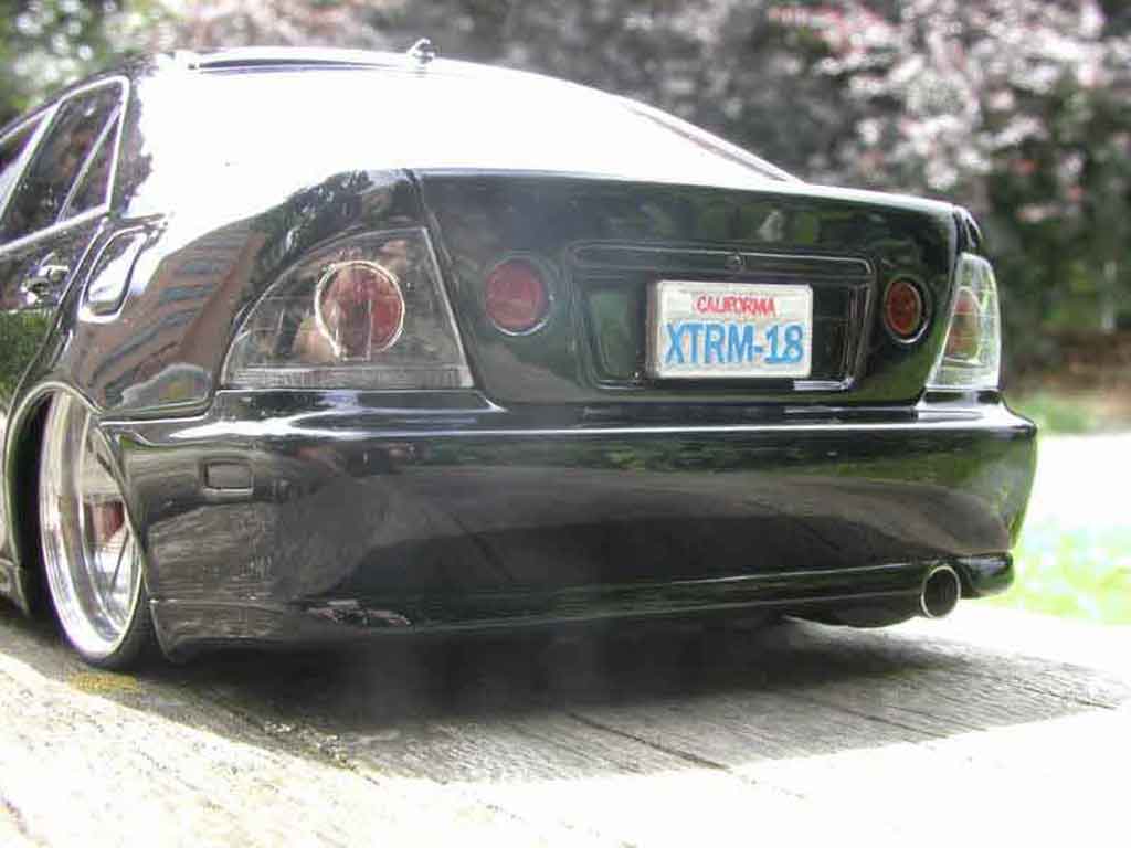 Toyota Altezza DUB 1/18 Autoart