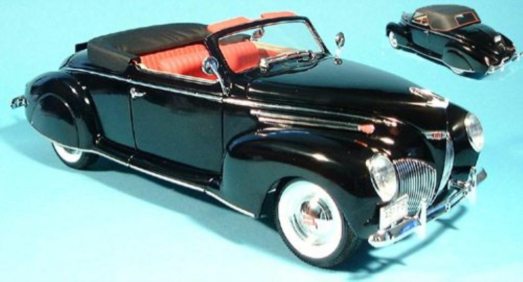 Lincoln Zephyr 1/18 Signature zwart 1939 modelauto