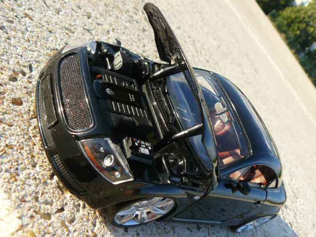 Audi TT coupe zwart 1/18 Revell
