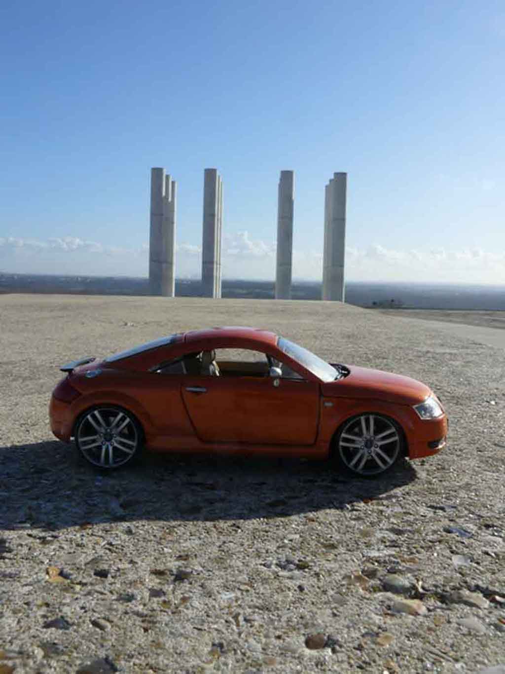 Audi TT coupe s-line oranje jantes 19 pouces 1/18 Revell