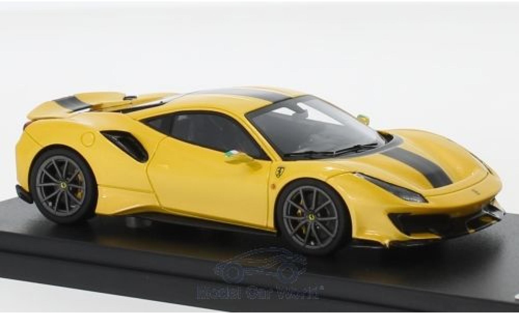 Ferrari 488 1/43 Look Smart Pista metallic geel/zwart 2018 modelauto