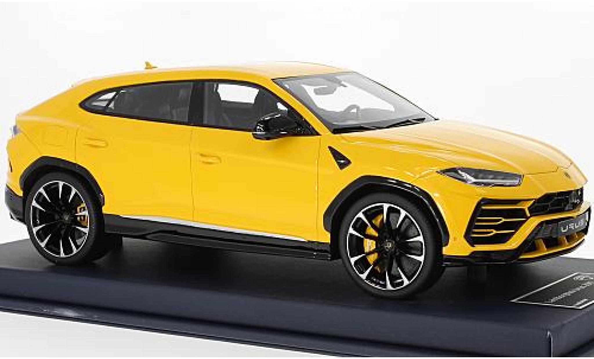 Lamborghini Urus 1/43 Look Smart geel 2017 modelauto
