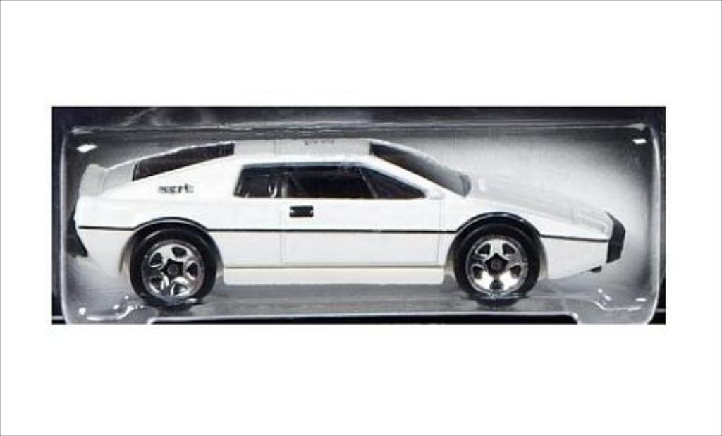 Lotus Esprit 1/64 Hot Wheels S1 wit RHD James Bond 007 modelauto