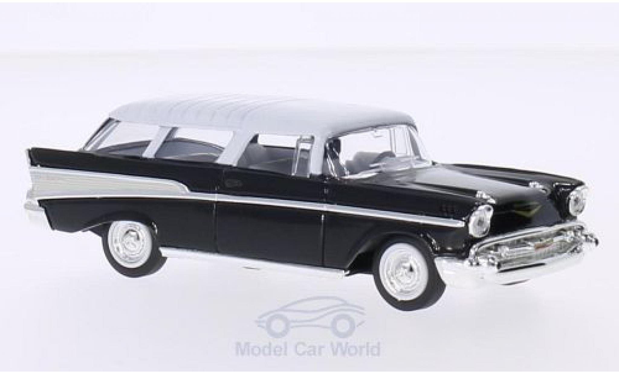 Chevrolet Nomad 1/43 Lucky Die Cast zwart/wit 1957 ohne Vitrine modelauto
