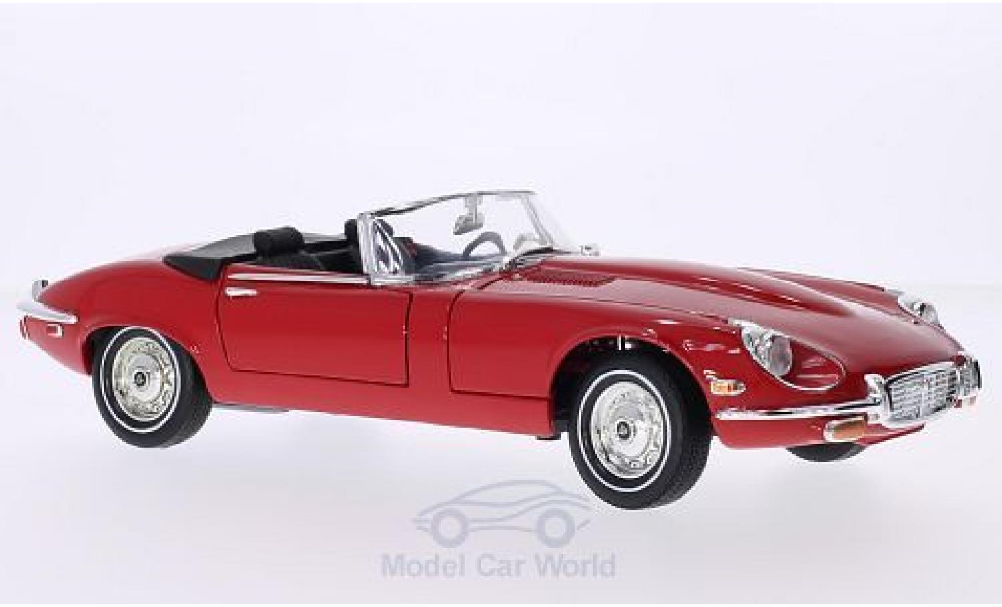 Jaguar E-Type 1/18 Lucky Die Cast Roadster rood 1971 Verdeck ge&ouml;ffnet modelauto