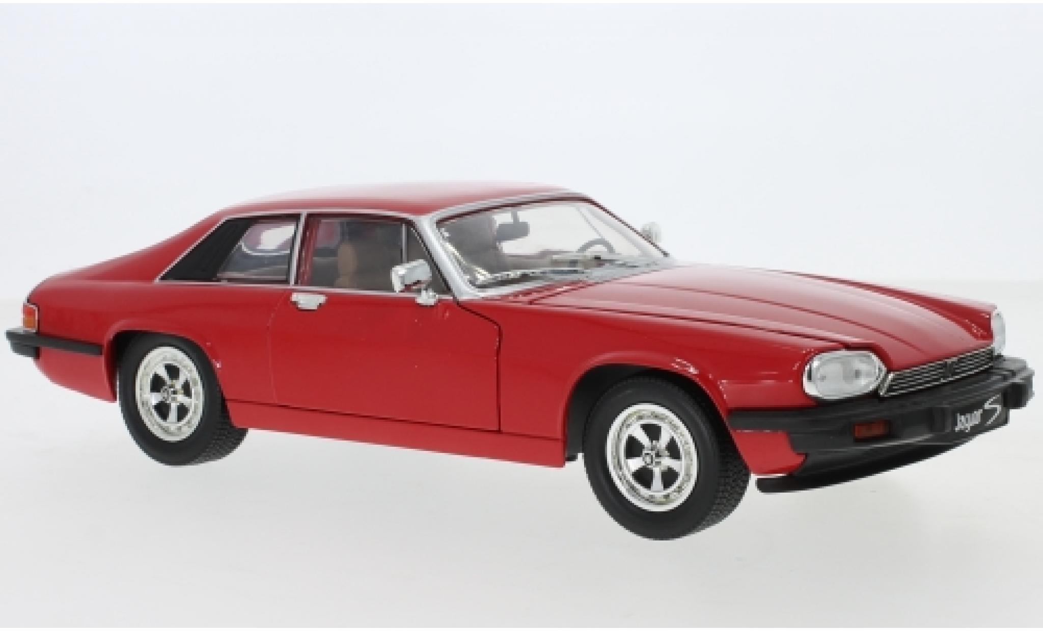 Jaguar XJS 1/18 Lucky Die Cast rood 1975 modelauto