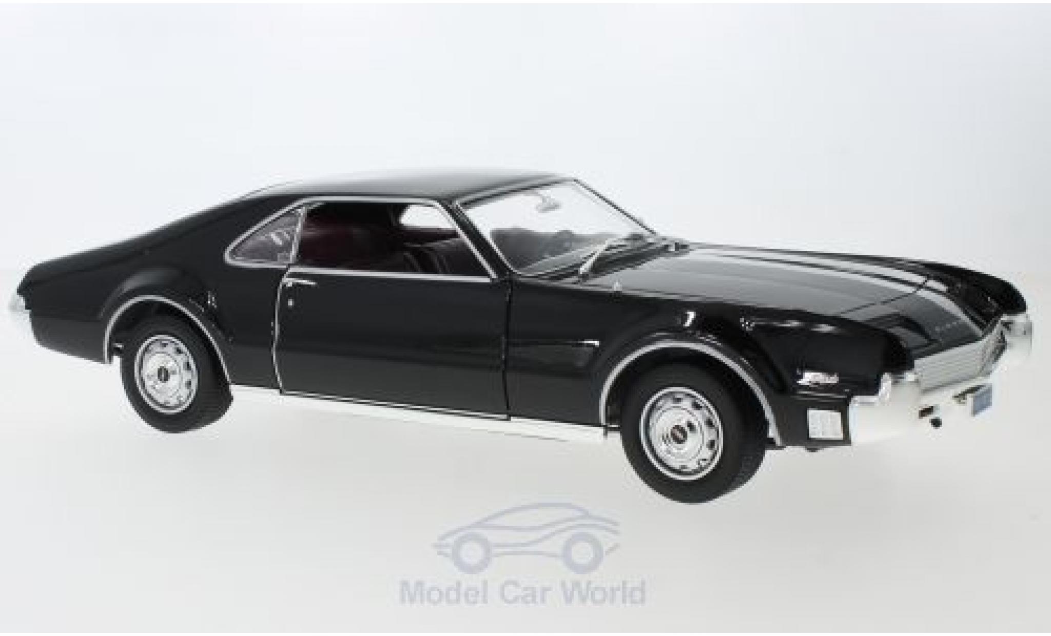 Oldsmobile Toronado 1/18 Lucky Die Cast zwart 1966 ohne Vitrine modelauto