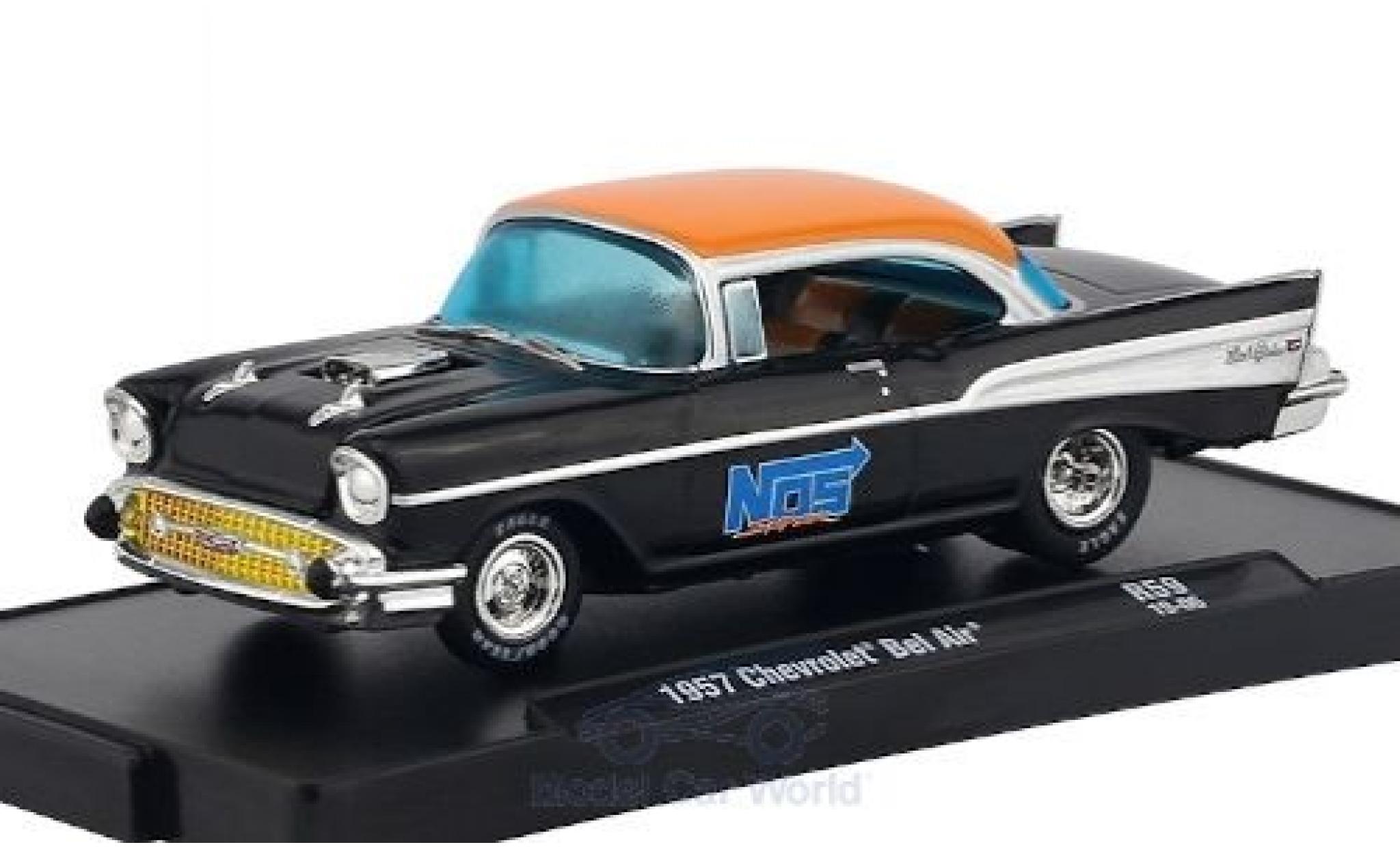Chevrolet Bel Air 1/64 M2 Machines zwart/oranje Nos 1968 modelauto