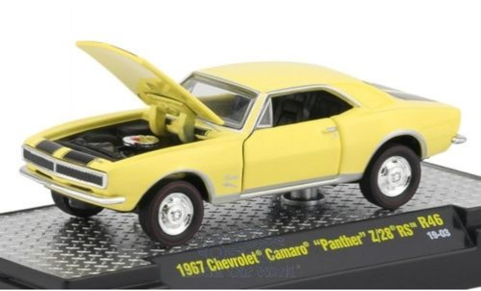 Chevrolet Camaro 1/64 M2 Machines Panther Z/28 RS geel/zwart 1967 modelauto
