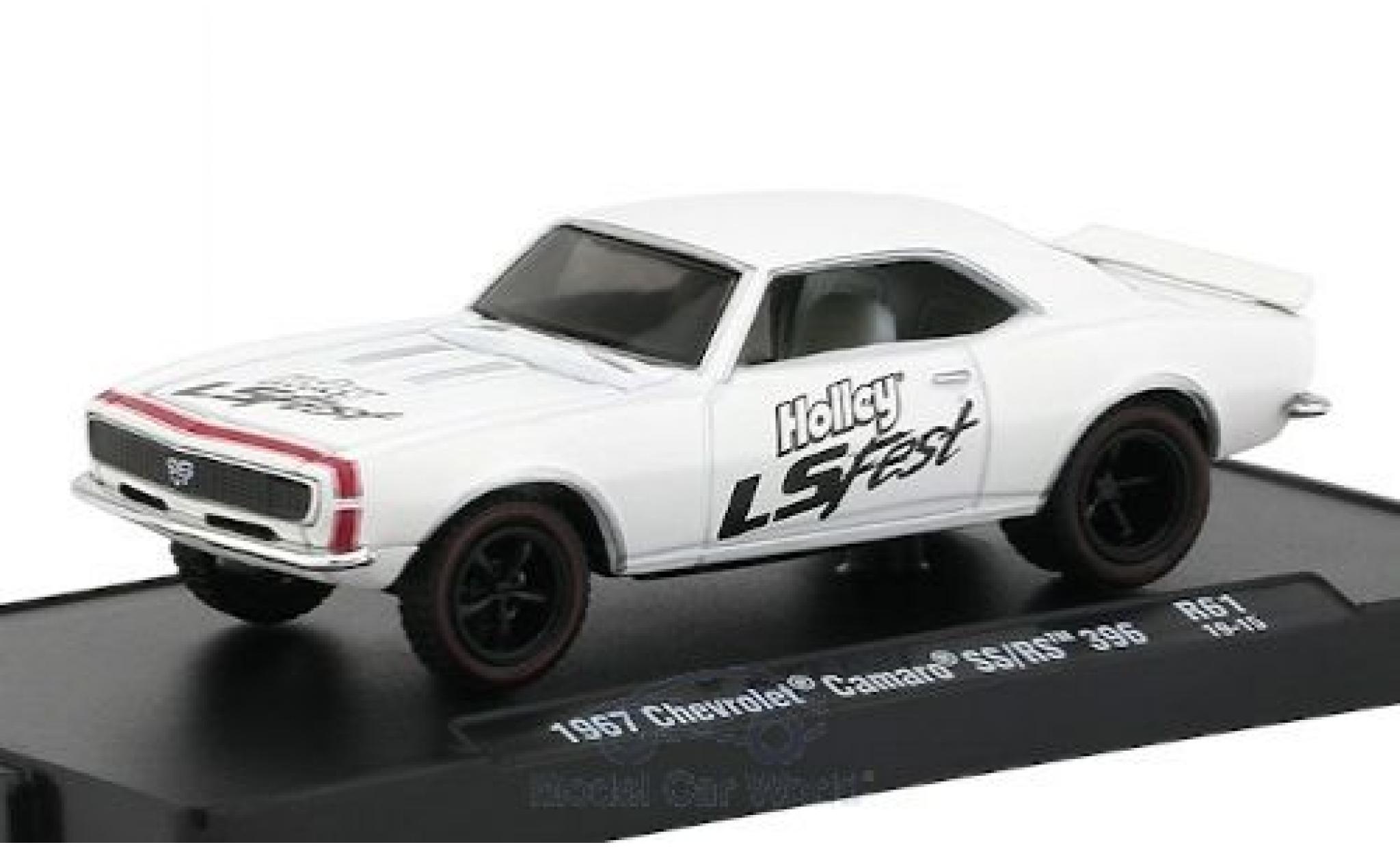 Chevrolet Camaro 1/64 M2 Machines SS/RS 396 wit/Dekor Holley LS Fest 1967 modelauto